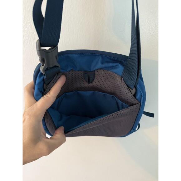 Mystery Ranch Crossbody Bag Blue Adjustable Strap Buckle Closure Hiking Bag - Picture 5 of 8